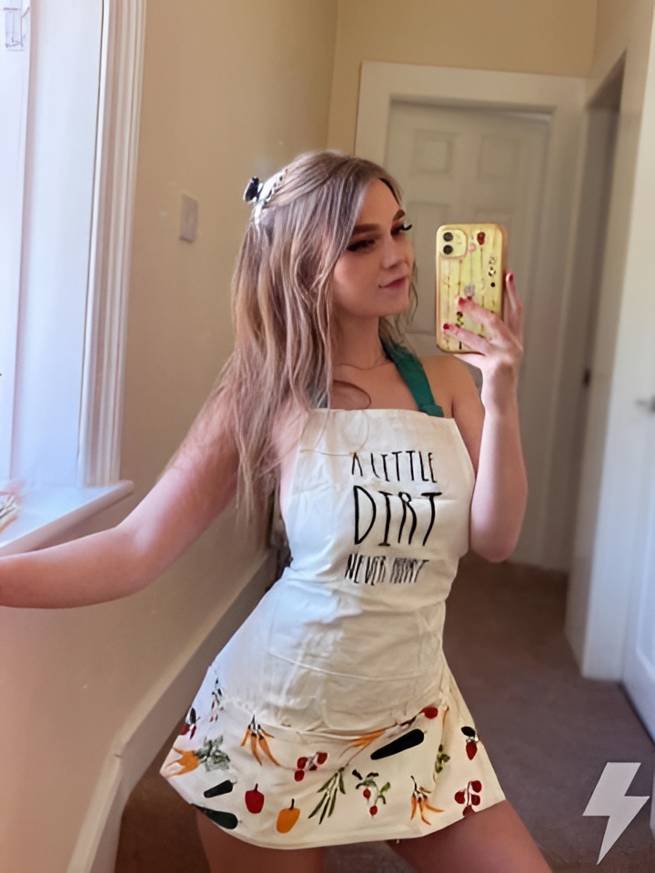 Элеонора привлекальеная девушка из Камышина цена от 2500 руб