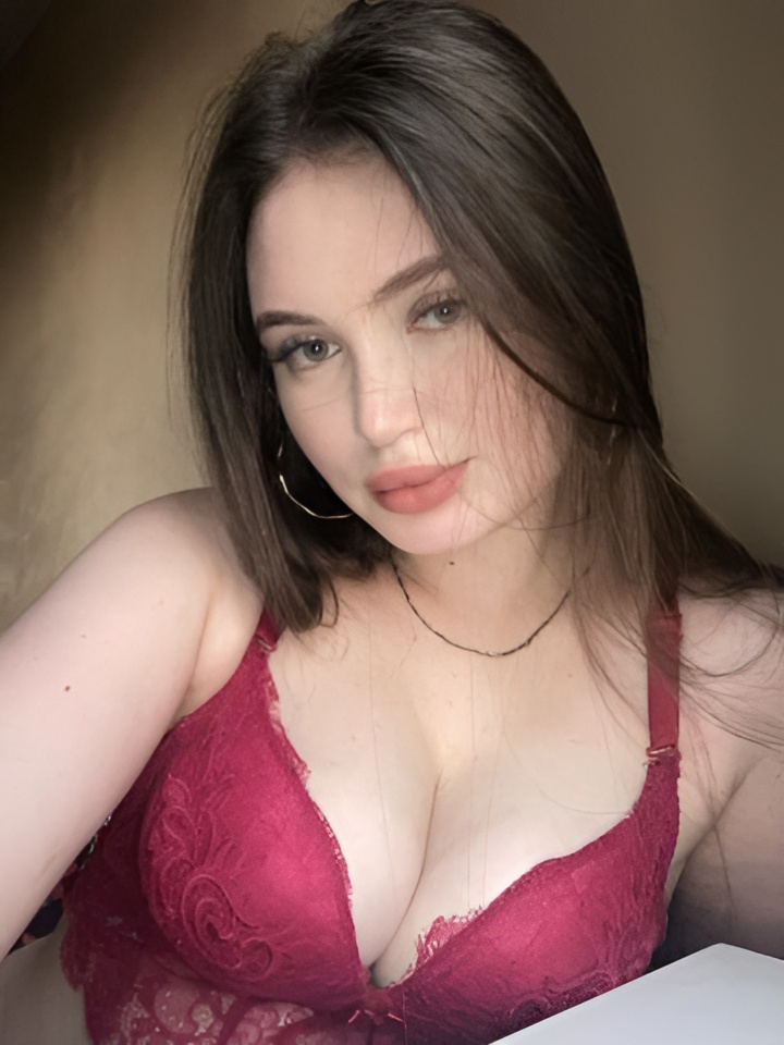 Майя привлекальеная девушка из Камышина цена от 5000 руб