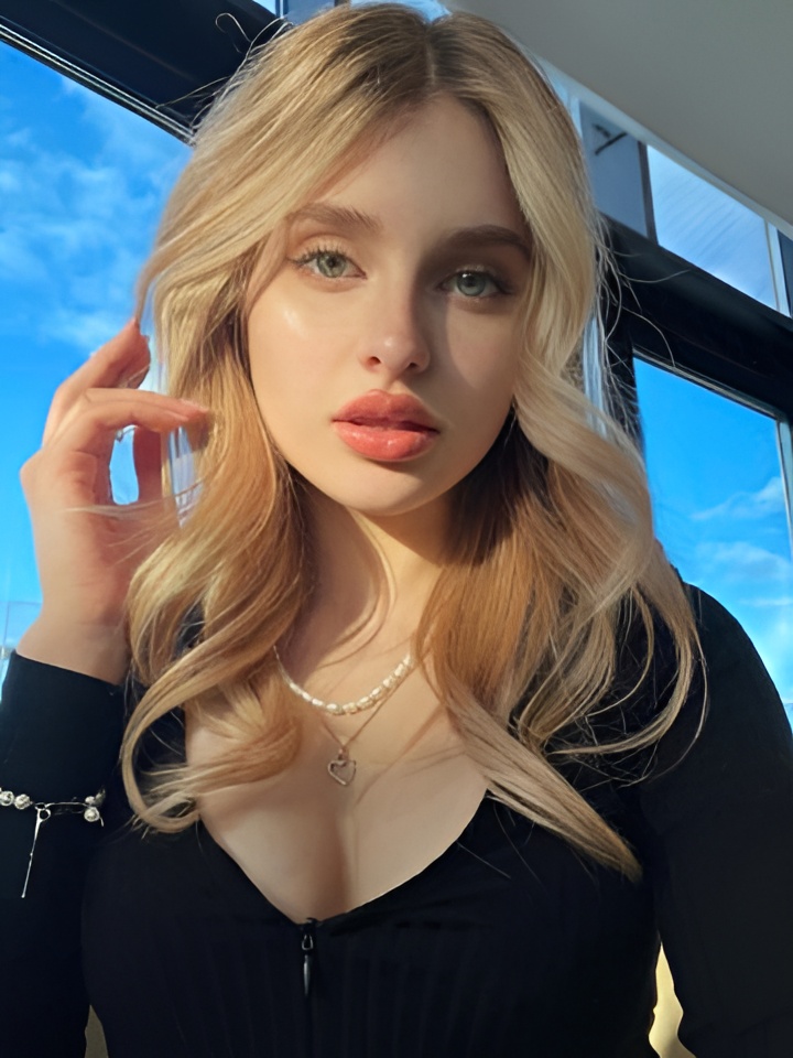 Ника привлекальеная девушка из Камышина цена от 2000 руб