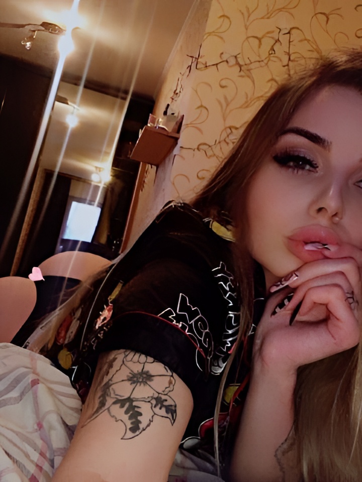 Зиглинда привлекальеная девушка из Камышина цена от 2500 руб