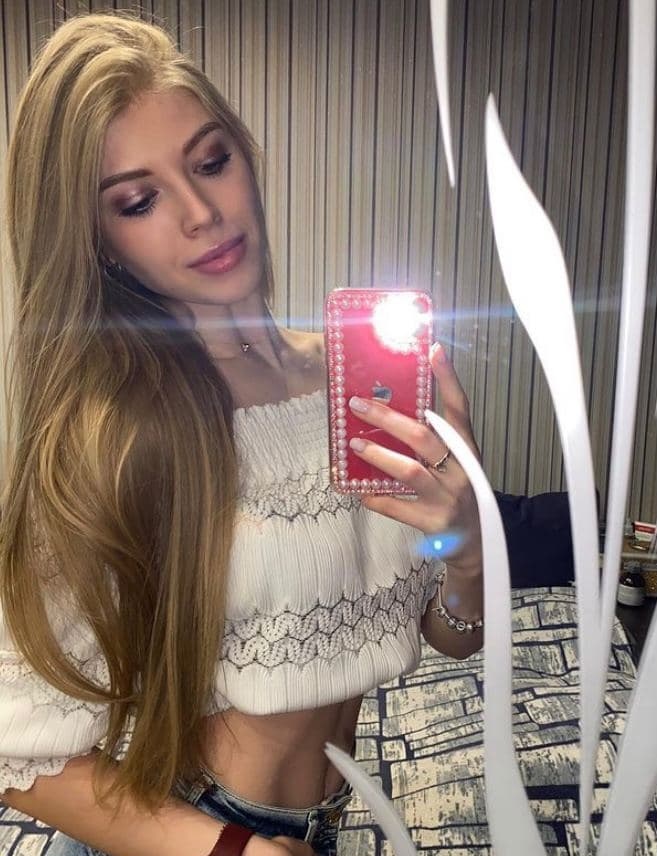 🎥 Карина привлекальеная девушка из Камышина цена от 8000 руб