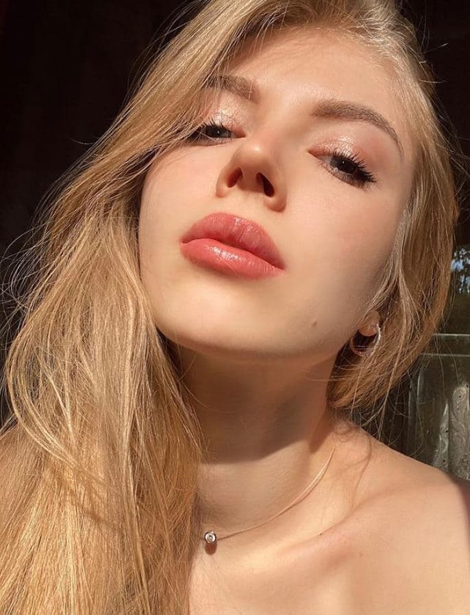 Индивидуалка 🎥 Карина, доступна для личного знакомства от 8000 руб