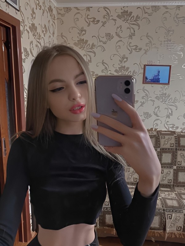 Ева привлекательная девушка из Камышина цена от 4000 руб