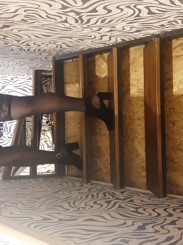 Майя привлекательная девушка из Камышина цена от 2500 руб