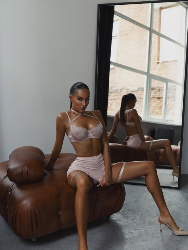 ИНГА привлекательная девушка из Камышина цена от 7000 руб